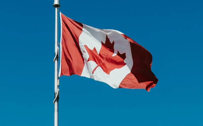 Large Canadian flag on a Ewing aluminium flagpole | The Flag Shop Large Canadian flag on a Ewing aluminium flagpole